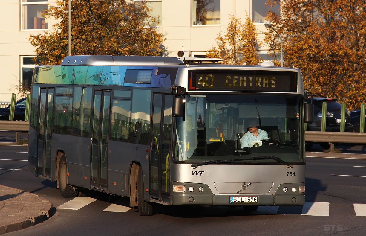 Литва, Volvo 7700 № 754