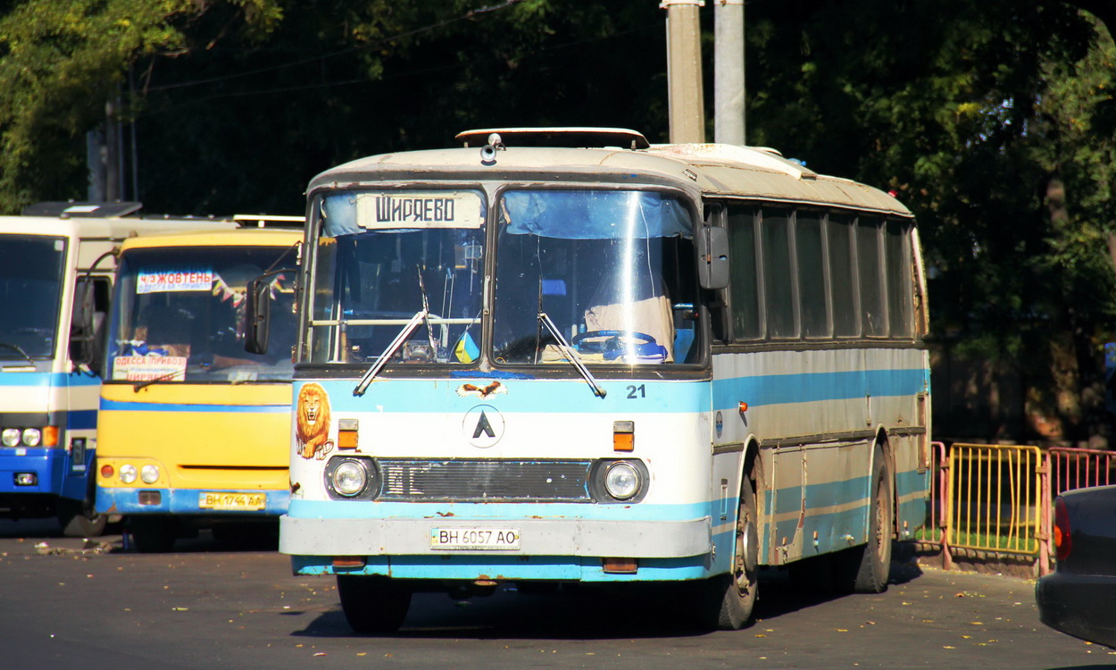 Odessa region, LAZ-699R sz.: BH 6057 AO