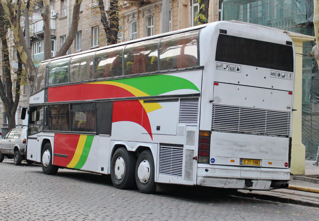 Молдавия, Neoplan N122/3 Skyliner № C ZG 088