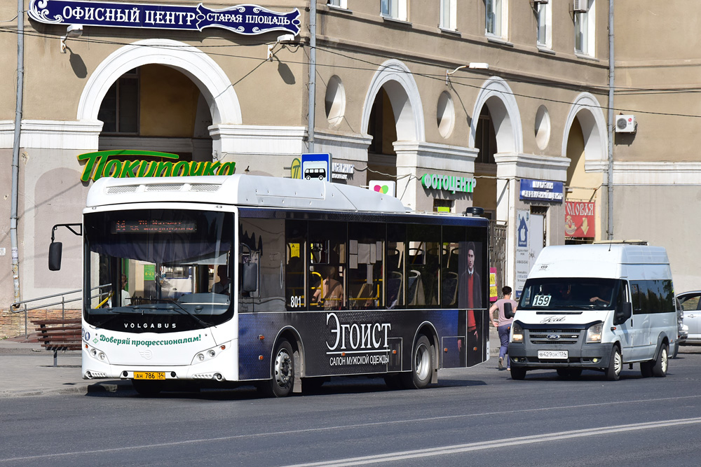 Volgográdi terület, Volgabus-5270.GH sz.: 801; Volgográdi terület, Samotlor-NN-3236 (Ford Transit) sz.: В 429 ОК 134