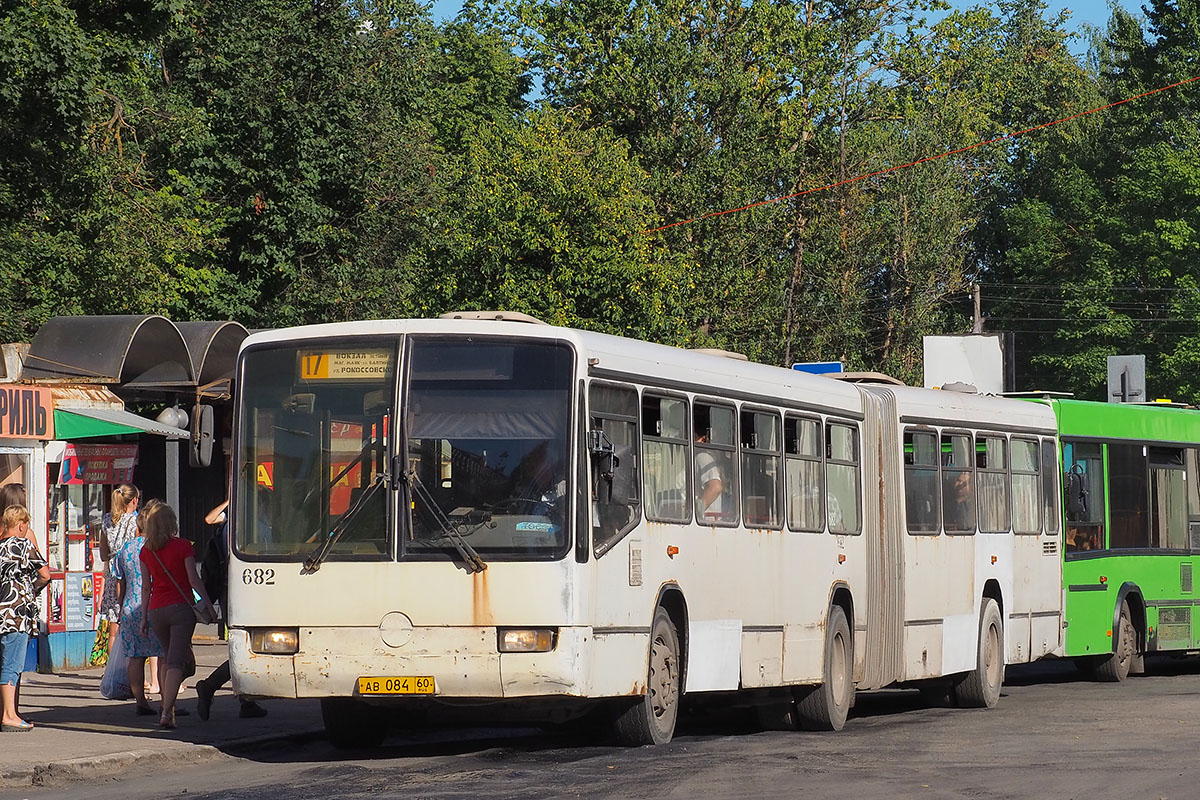 Псковская область, Mercedes-Benz O345G № 682