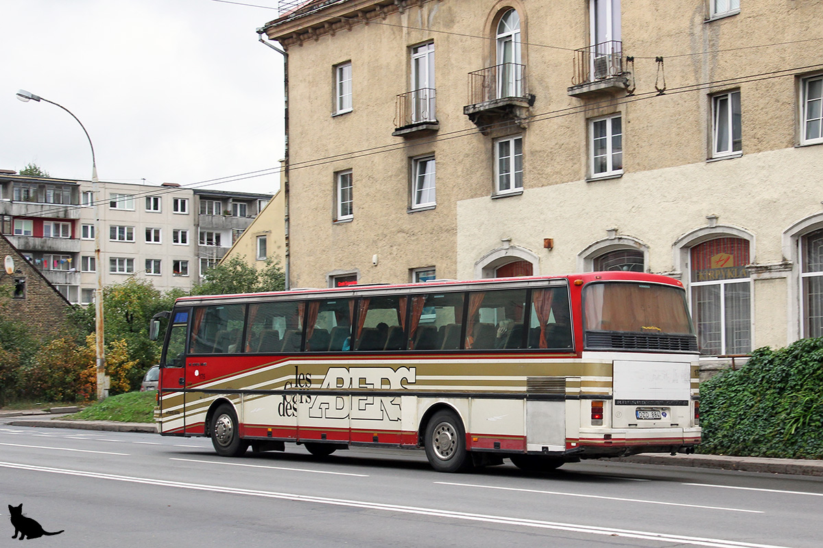 Lithuania, Setra S215HR-GT # 175