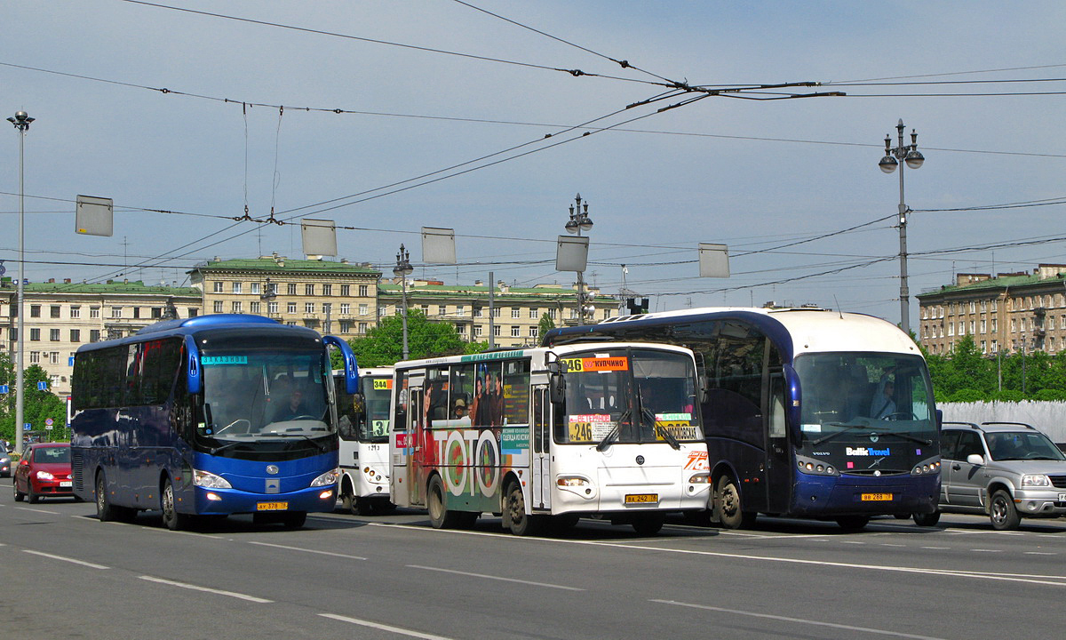 Санкт-Петербург, КАвЗ-4235-03 № 2424; Санкт-Петербург, Yutong ZK6129H № АУ 378 78