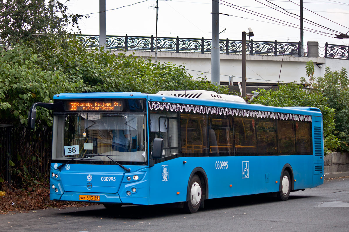 Moskau, LiAZ-5292.22 (2-2-2) Nr. 030995