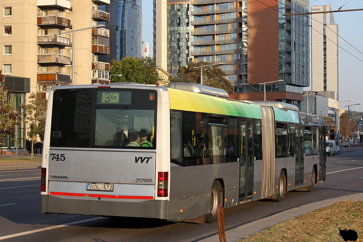 Літва, Volvo 7700A № 745