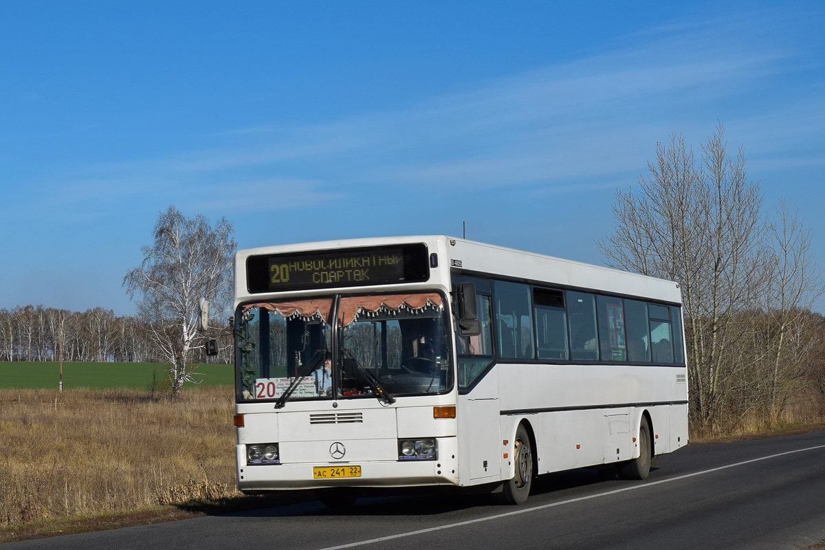 Алтайский край, Mercedes-Benz O405 (France) № АС 241 22