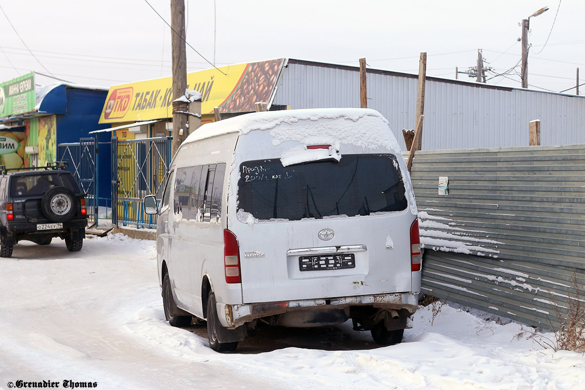 Саха (Якутия), Toyota HiAce (V H200) № Б/Н-191; Саха (Якутия) — Автобусы без номеров