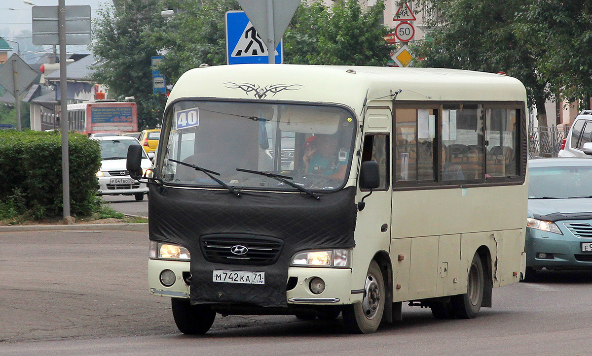 Бурятия, Hyundai County SWB C08 (РЗГА) № М 742 КА 71