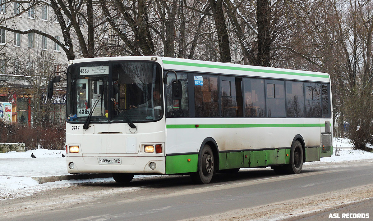 Санкт-Петербург, ЛиАЗ-5256.60 № 3742