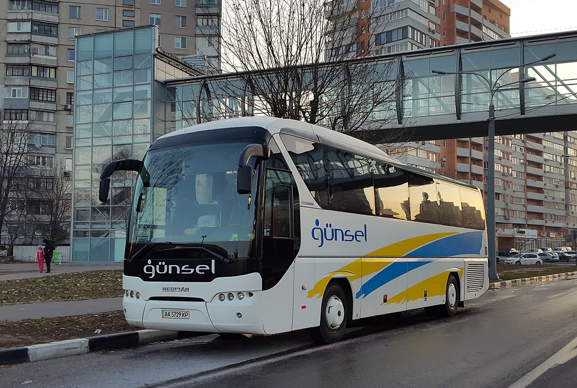 Киев, Neoplan P21 N2216SHD Tourliner SHD № AA 5729 KP