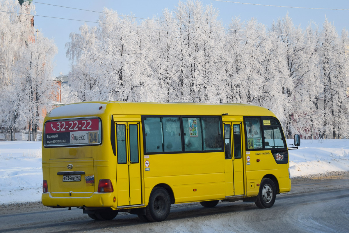 Алтайский край, Hyundai County Kuzbass № В 734 ВВ 142