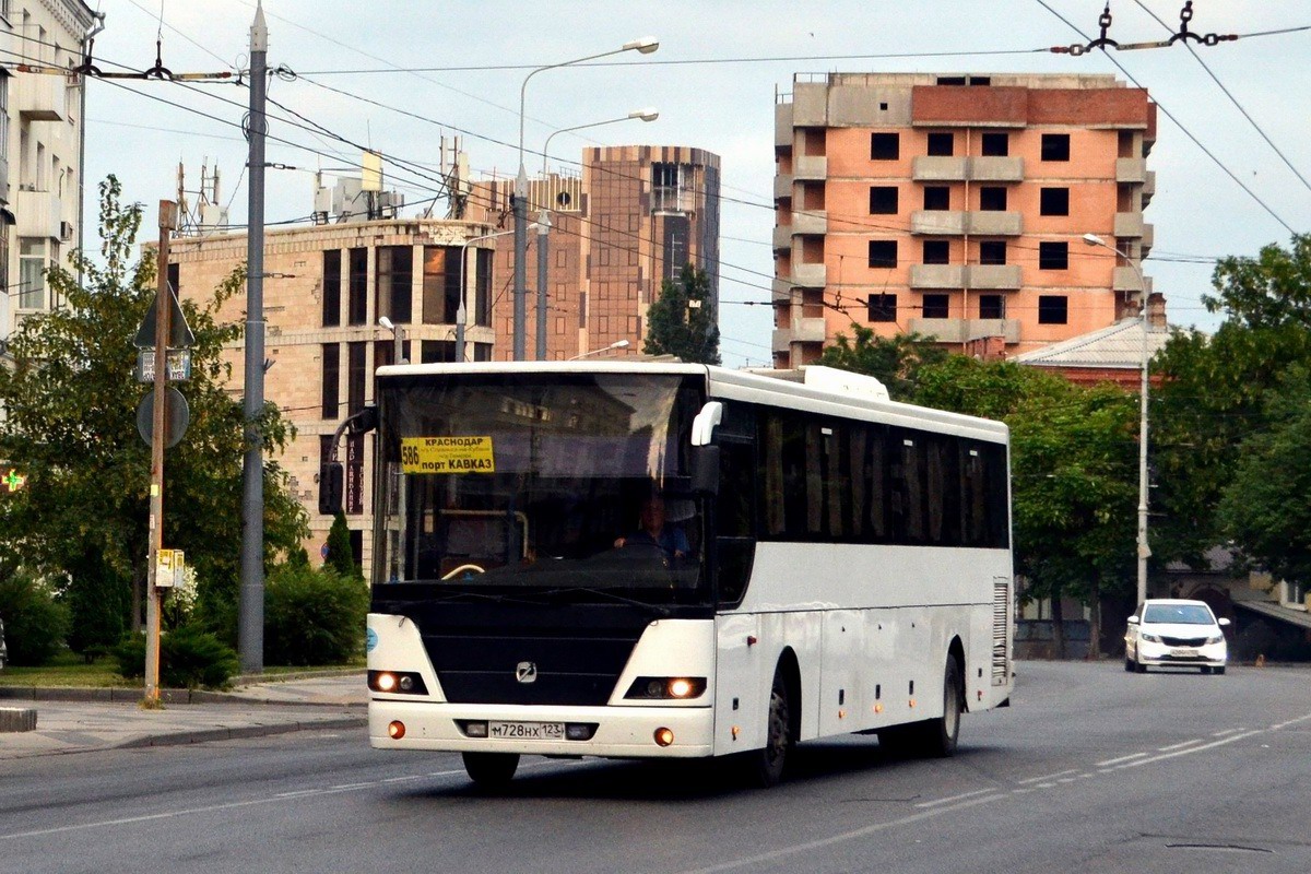 Краснодарский край, ГолАЗ-5251 "Вояж" № М 728 НХ 123