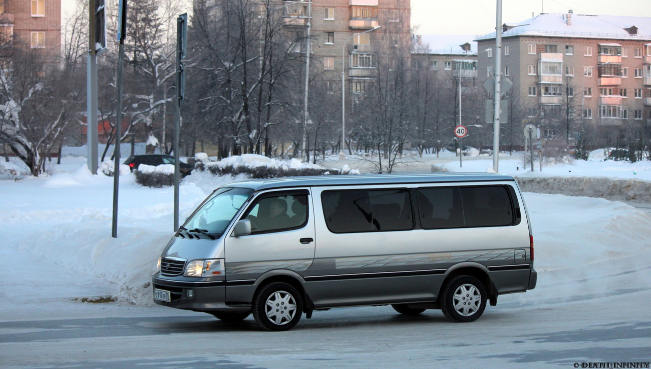 Томская область, Toyota HiAce RZH155L № С 917 КР 70