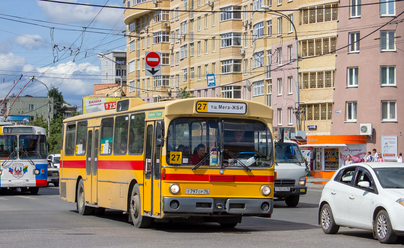 Свердловская область, Mercedes-Benz O305 № Т 797 СР 96