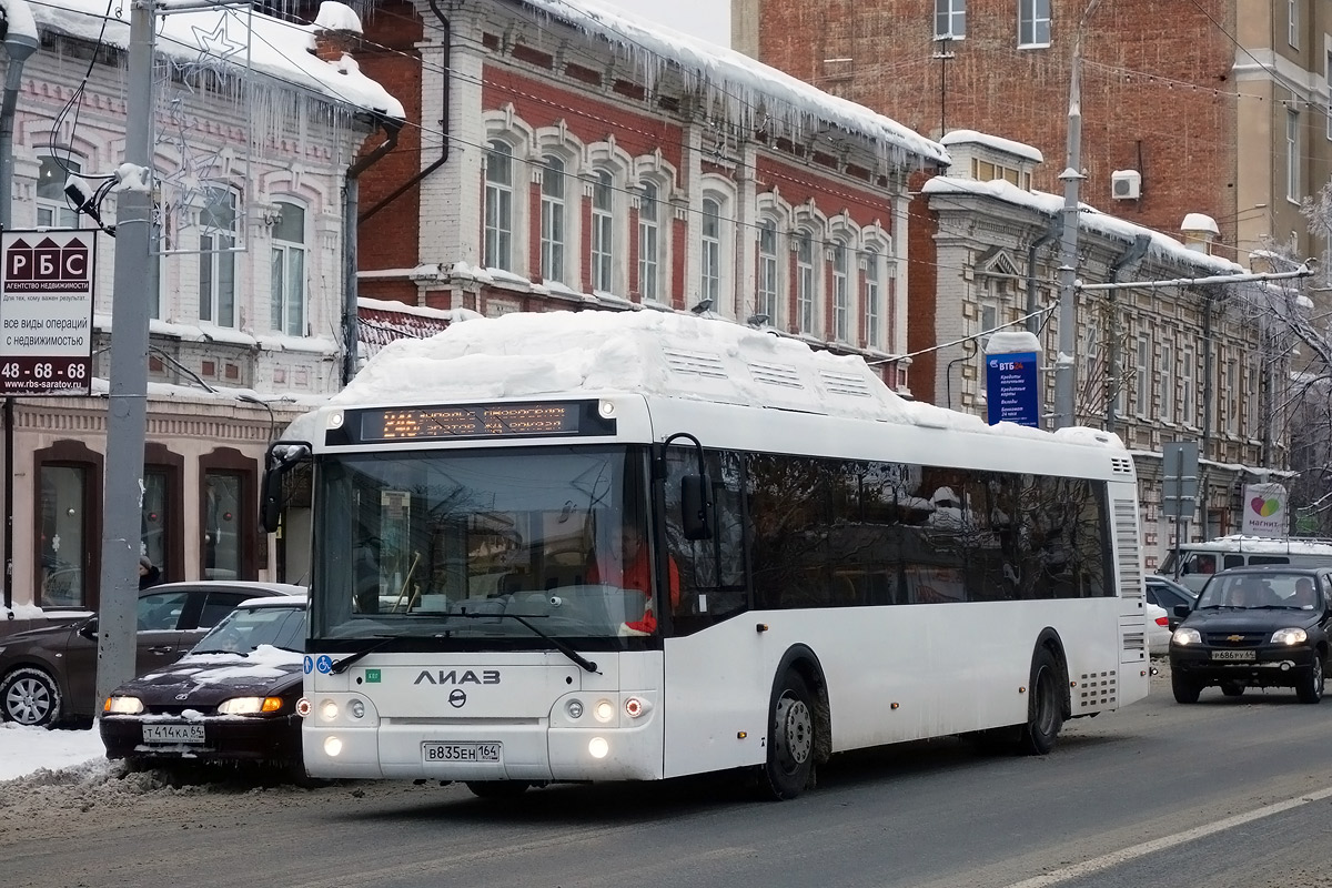 Саратовская область, ЛиАЗ-5292.67 (CNG) № В 835 ЕН 164 — Фото — Автобусный  транспорт