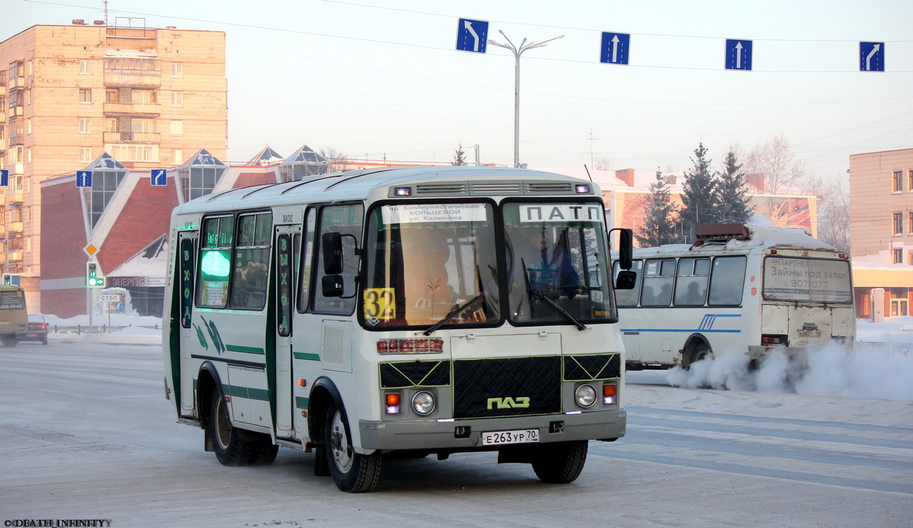 Tomská oblast, PAZ-32054 č. Е 263 УР 70