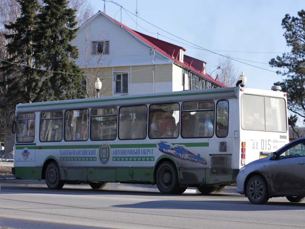 Ханты-Мансийский АО, ЛиАЗ-5256.25 № АК 015 86