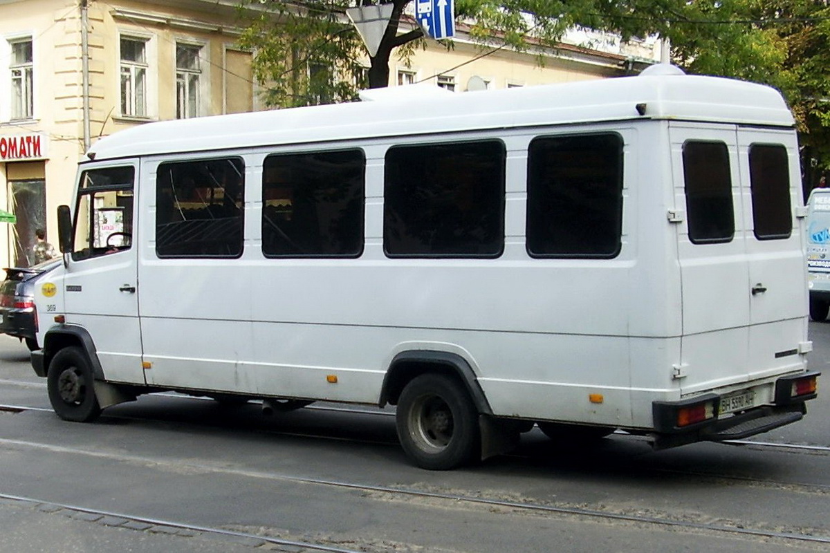 Адэская вобласць, Mercedes-Benz T2 609D № BH 5590 AH