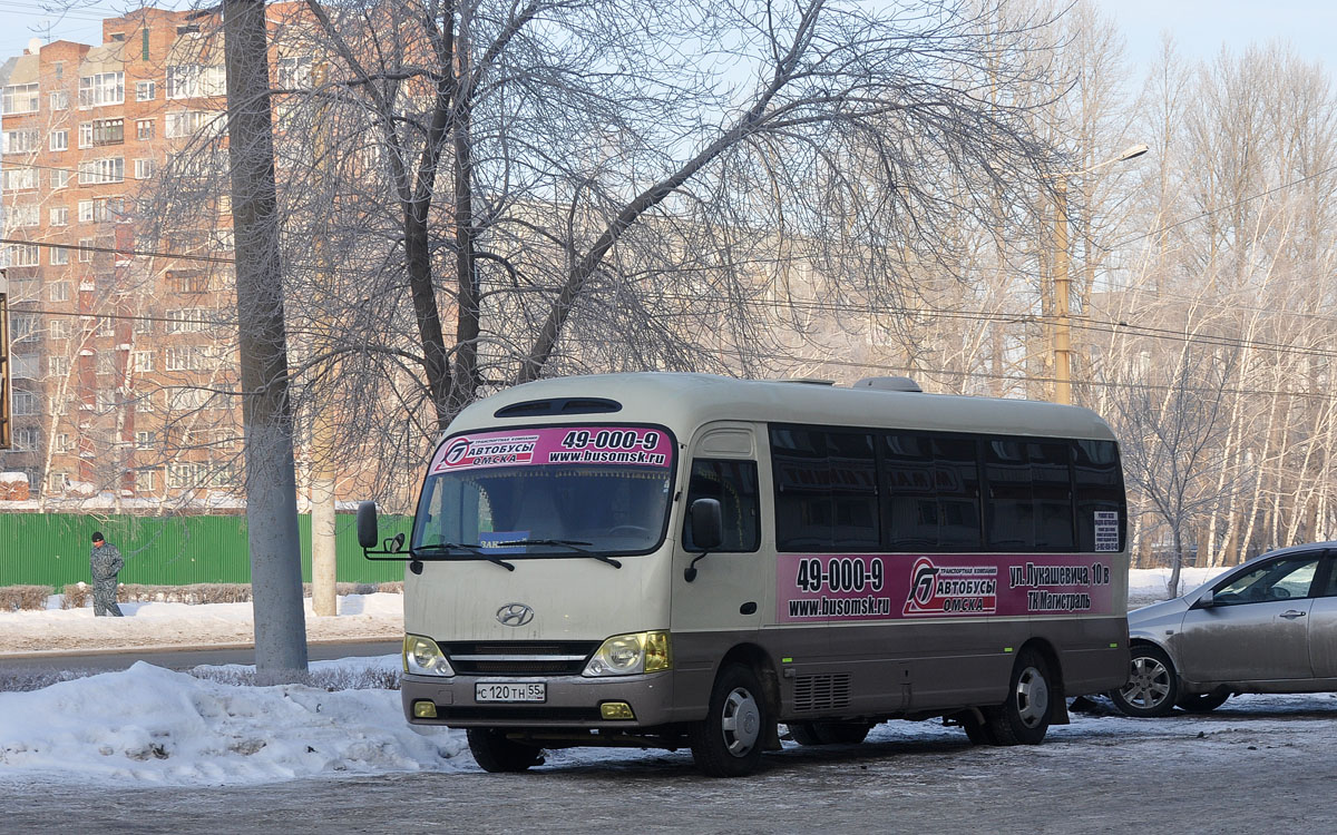 Omsk region, Hyundai County Deluxe č. С 120 ТН 55