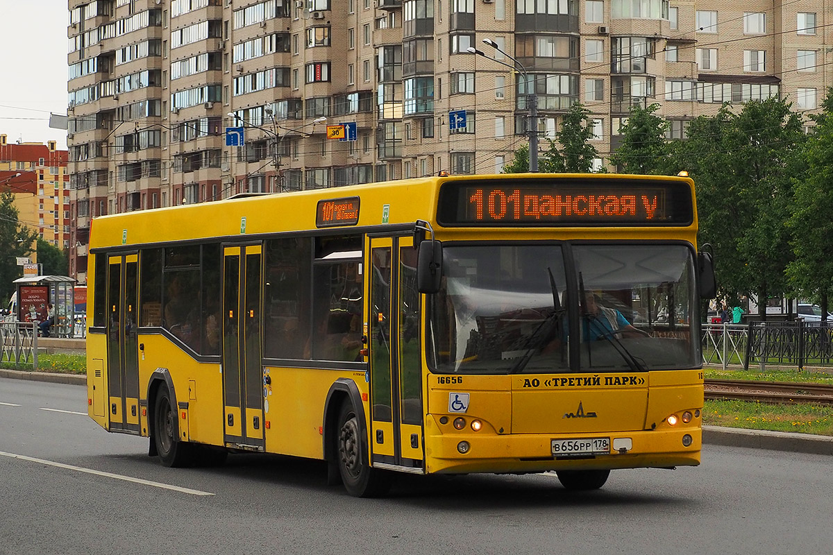 Санкт-Пецярбург, МАЗ-103.485 № В 656 РР 178