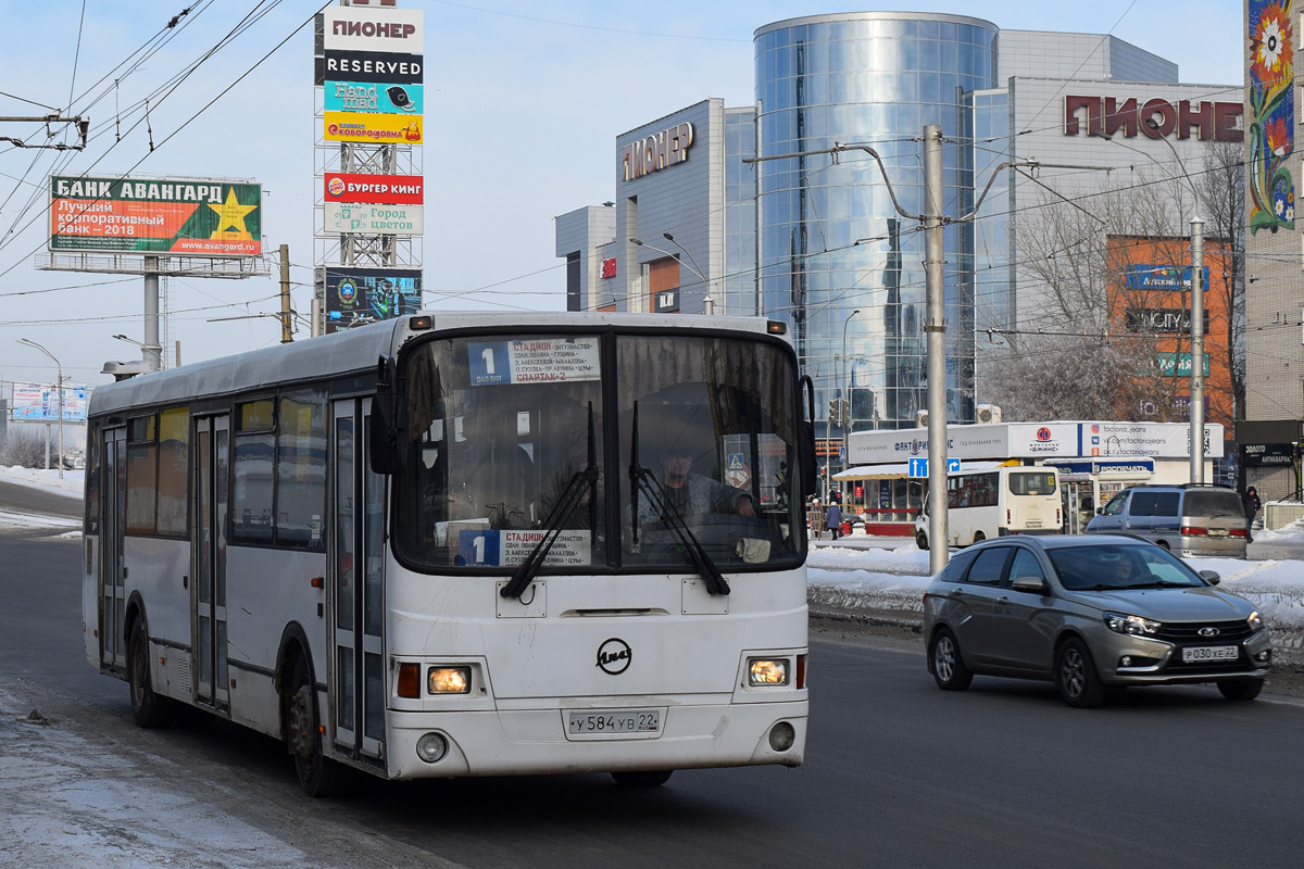 Алтайский край, ЛиАЗ-5256.53 № У 584 УВ 22