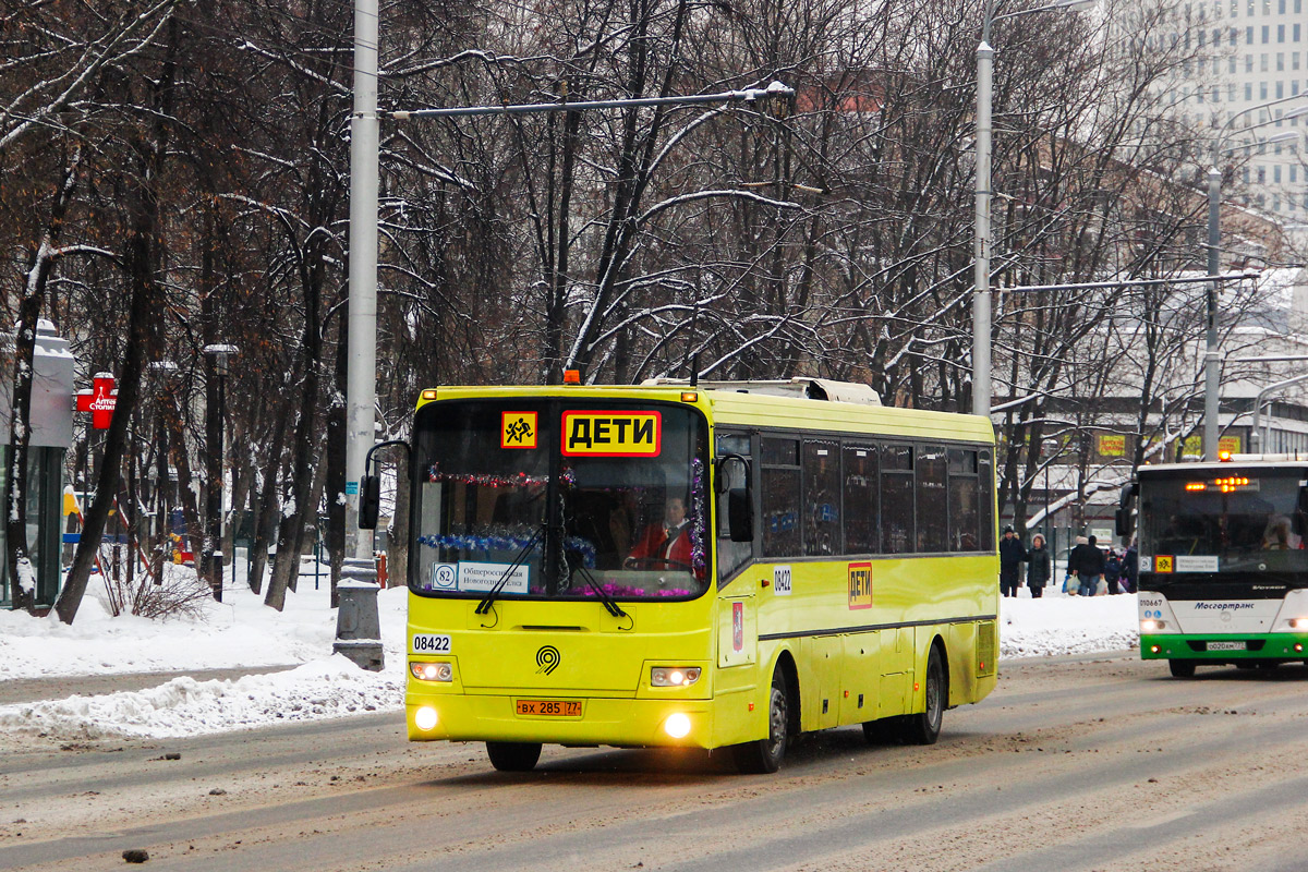 Moscow, LiAZ-5256.23-01 (GolAZ) # 08422