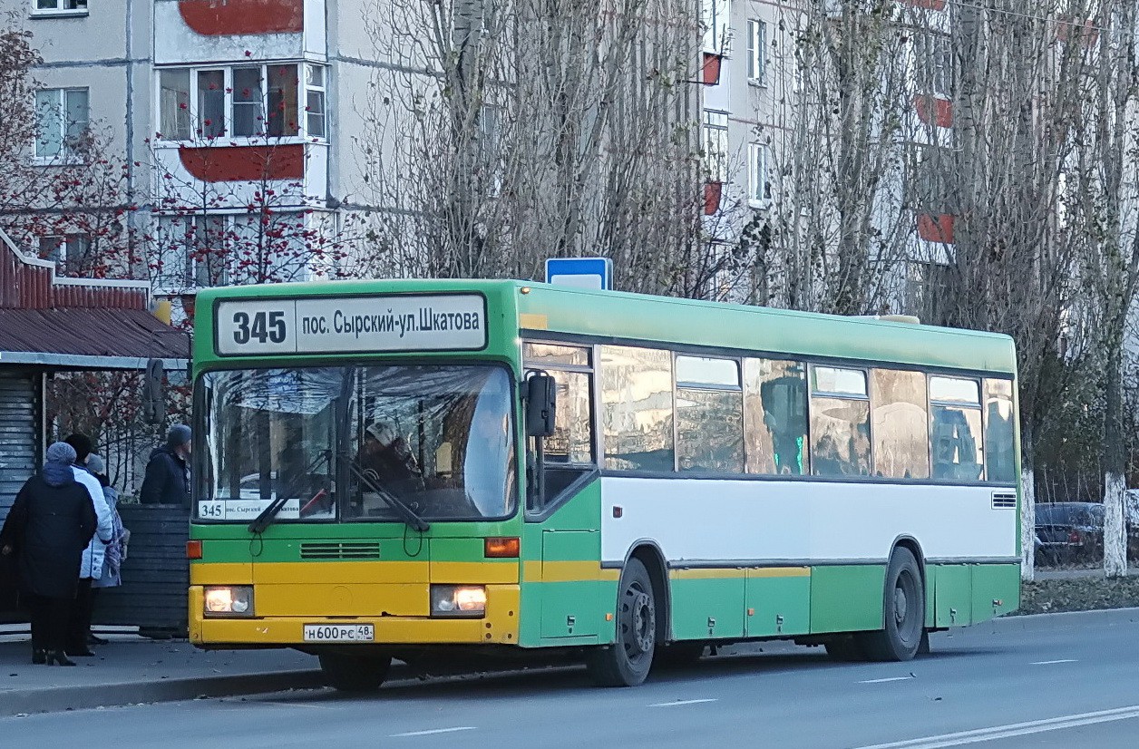 Lipetsk region, Mercedes-Benz O405N № Н 600 РС 48