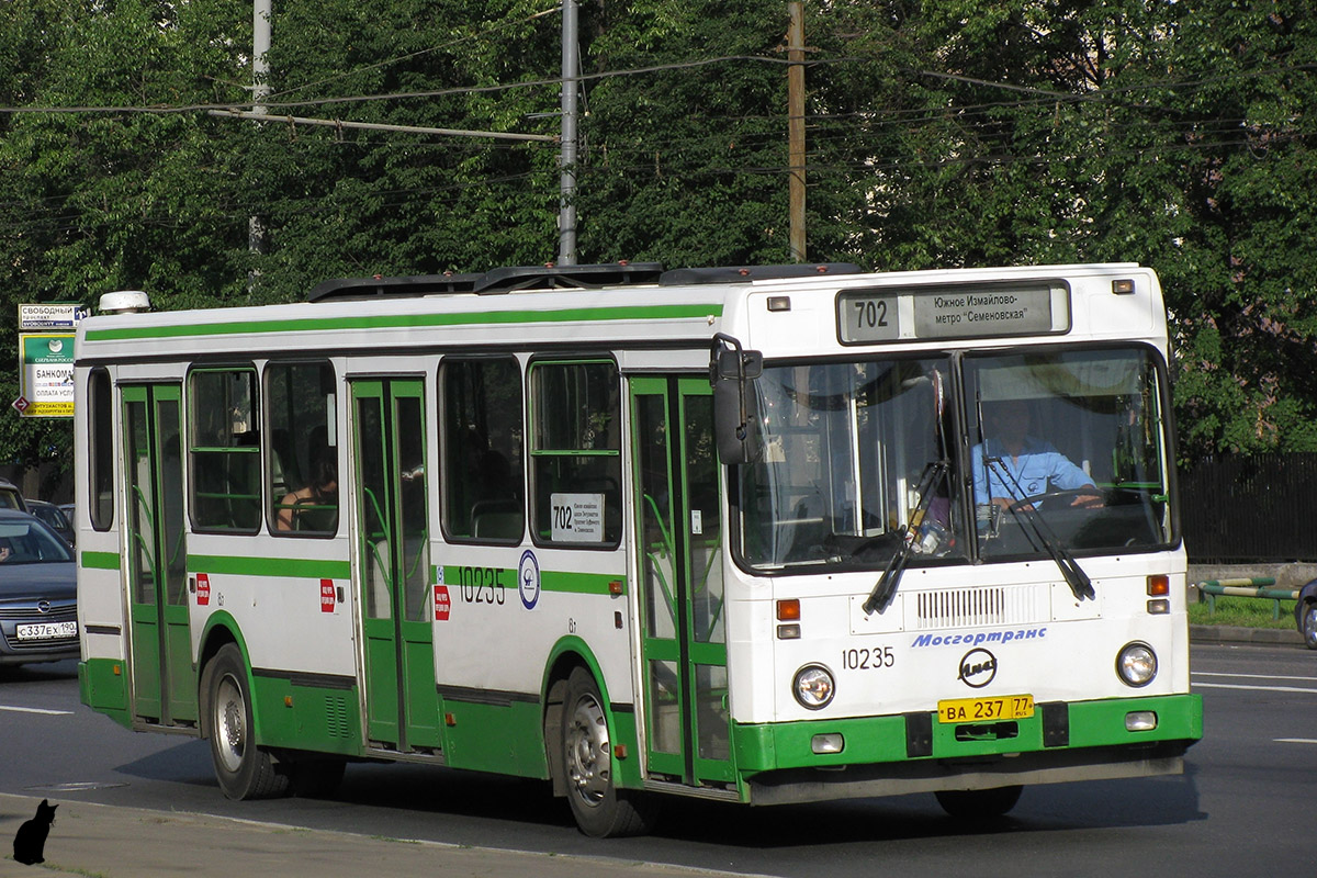 Moskva, LiAZ-5256.25 č. 10235