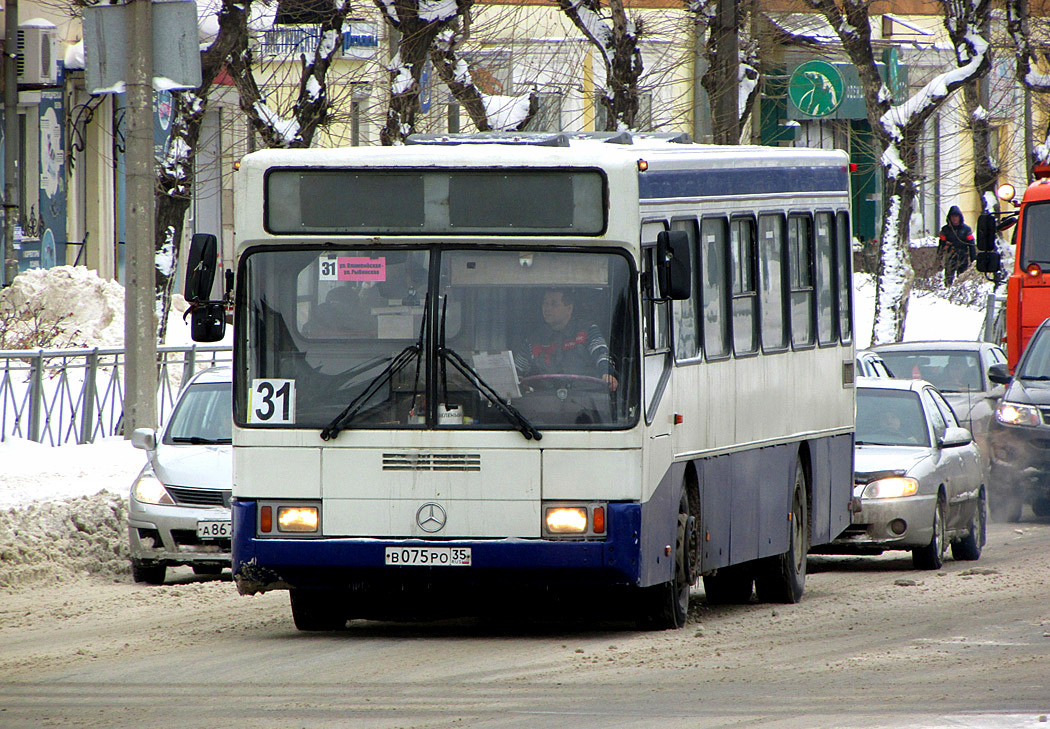 Vologda region, GolAZ-AKA-5225 № В 075 РО 35