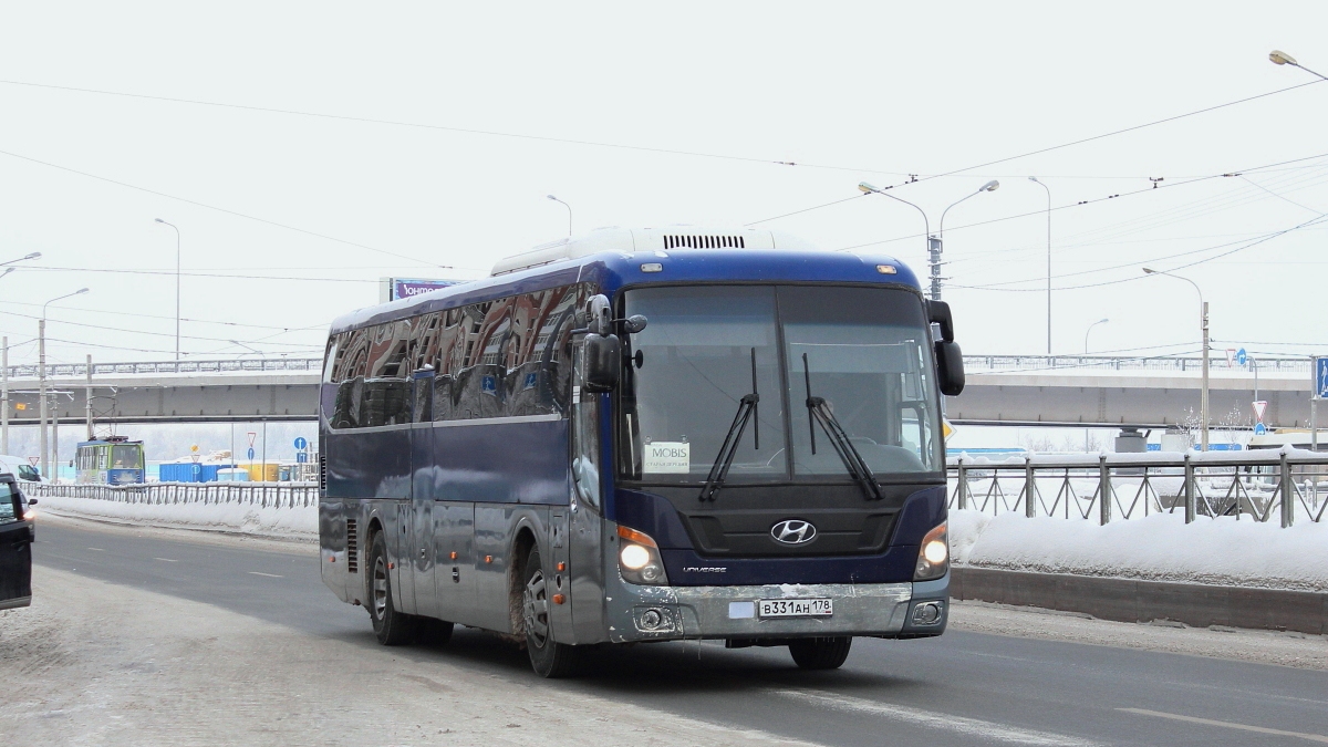 Санкт-Петербург, Hyundai Universe Space Luxury № В 331 АН 178