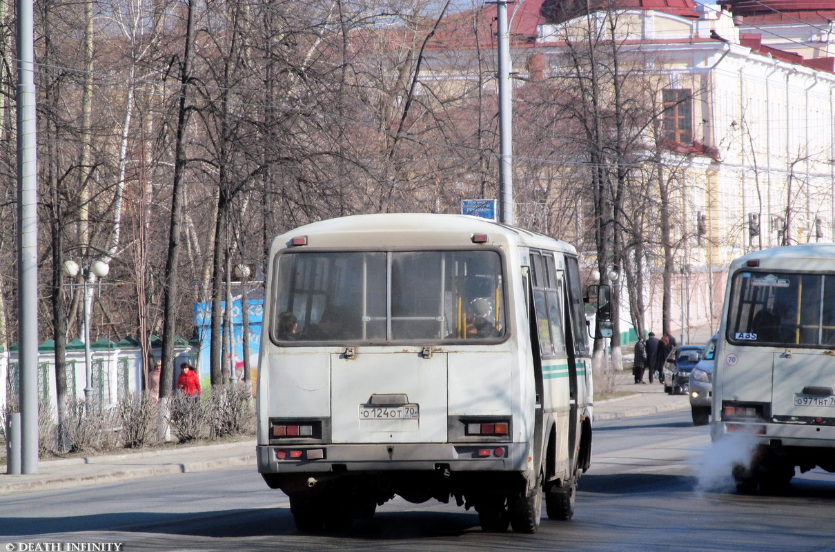 Томская область, ПАЗ-32053 № О 124 ОТ 70