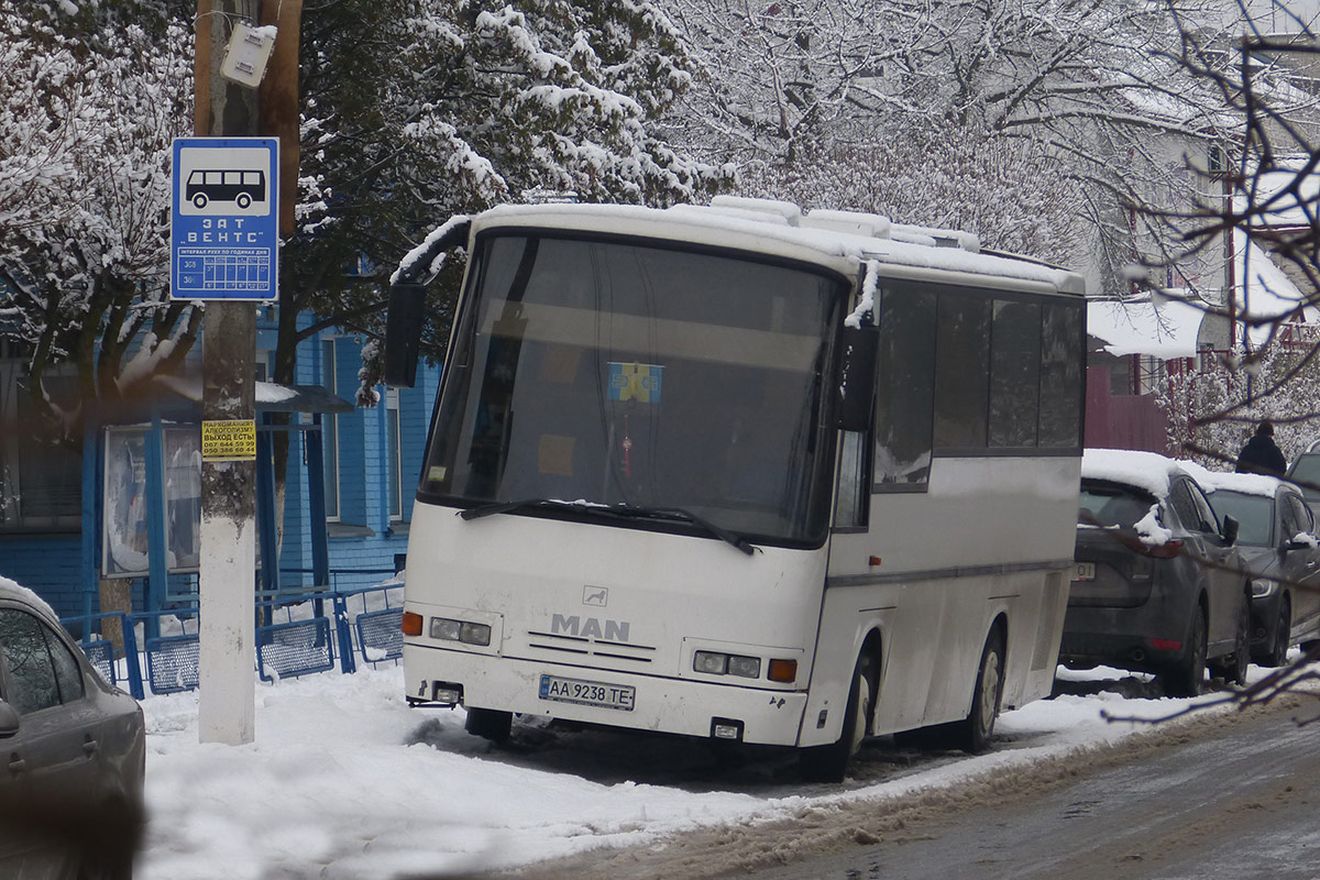 Kijev, Ernst Auwärter Clubstar sz.: AA 9238 TE