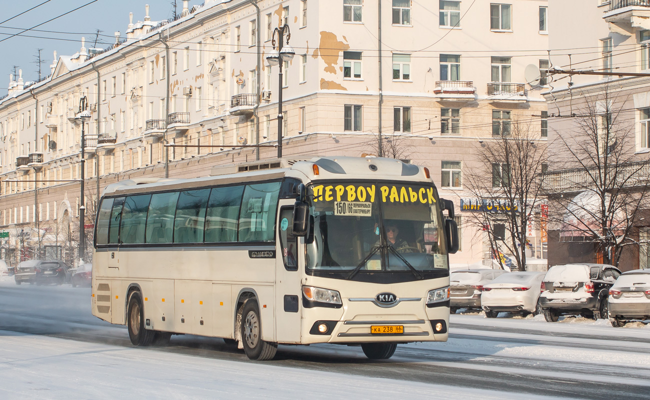 Свердловская область, Kia Granbird № КА 238 66