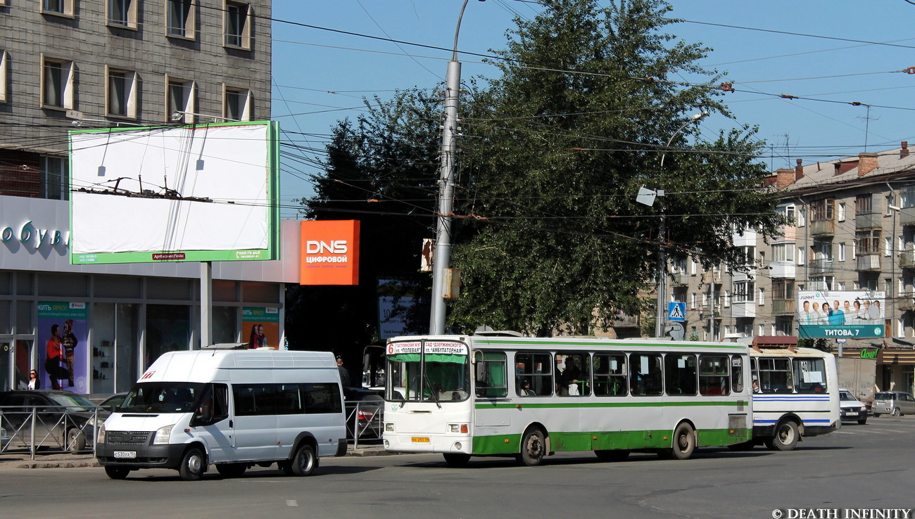 Новосибирская область, Имя-М-3006 (Z9S) (Ford Transit) № С 530 ХА 154; Новосибирская область, ЛиАЗ-5256.35 № КЕ 293 54