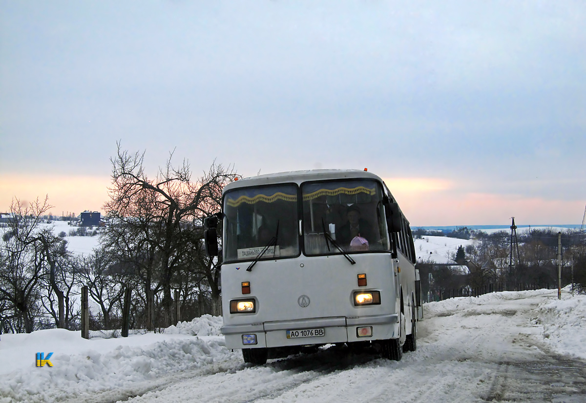 Закарпатская область, ЛАЗ-695Н № AO 1076 BB