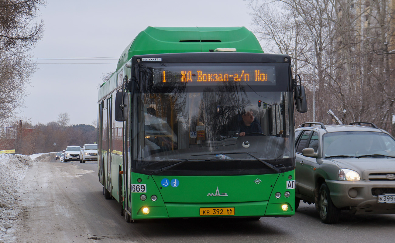 Свердловская область, МАЗ-203.L65 № 1669