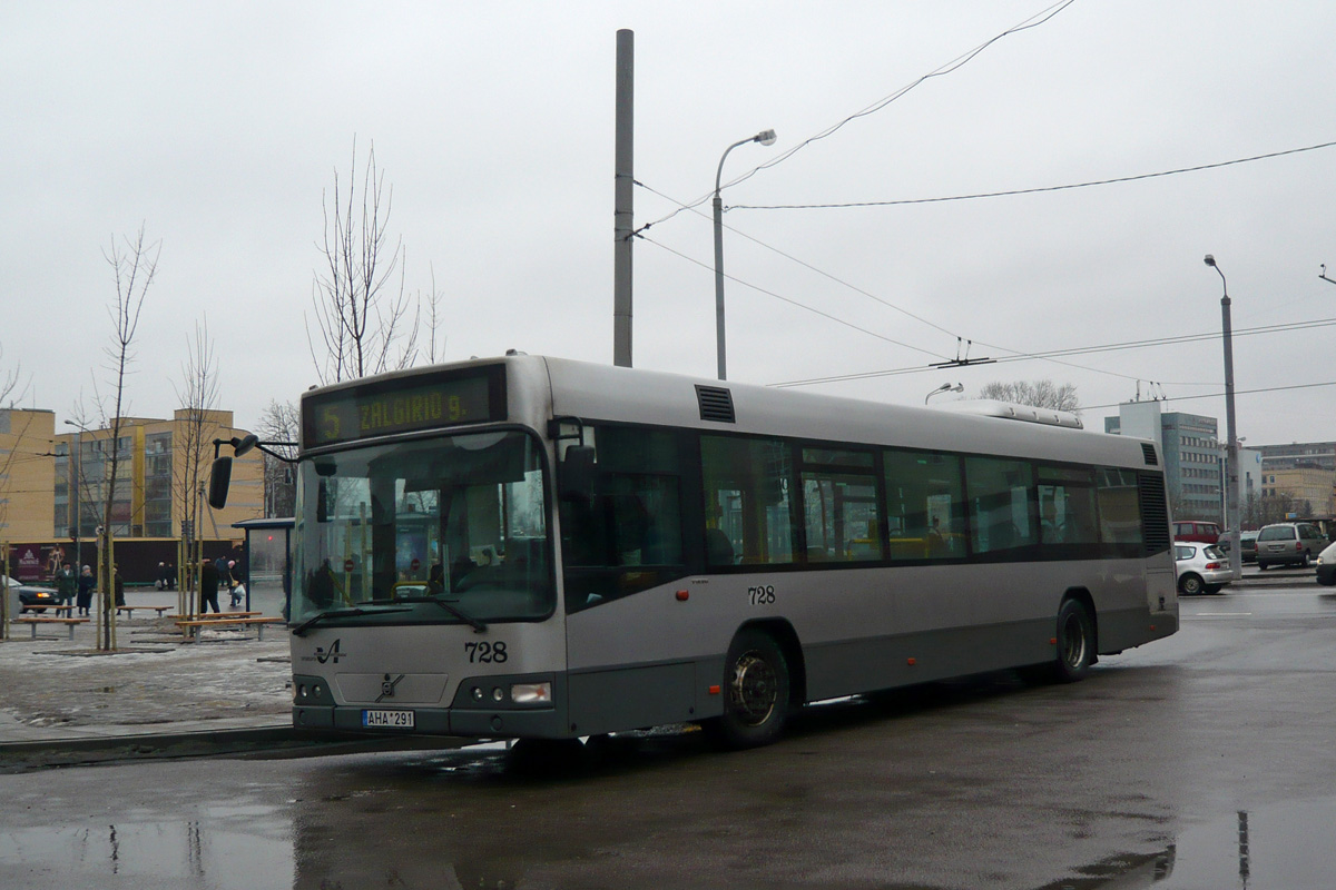 Литва, Volvo 7700 № 728