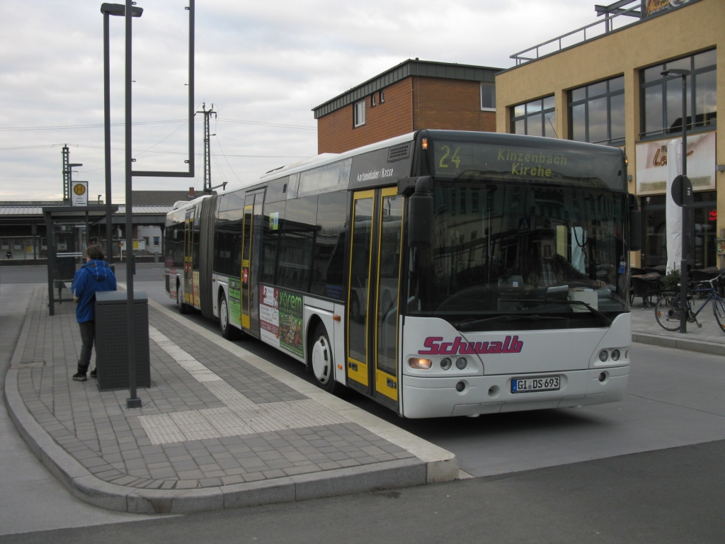 Гессен, Neoplan N4421/3 Centroliner № GI-DS 693