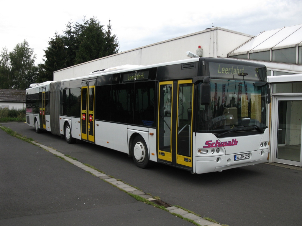 Гессен, Neoplan N4421/3 Centroliner № GI-DS 694