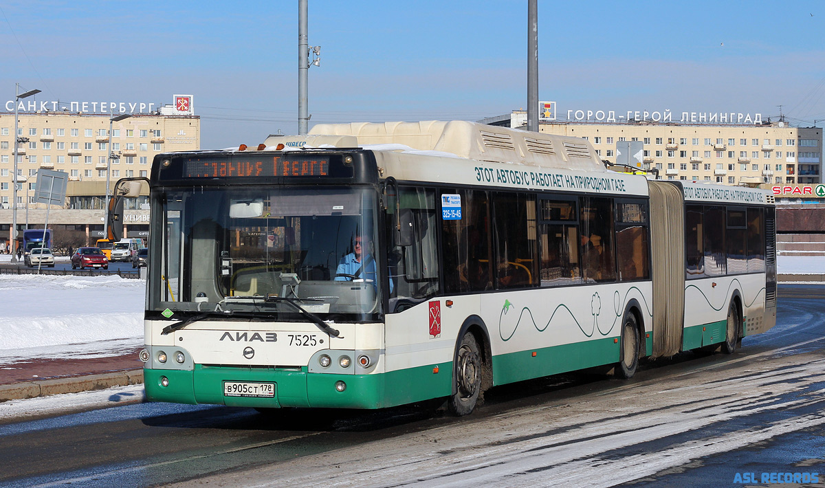 Санкт-Петербург, ЛиАЗ-6213.71 № 7525