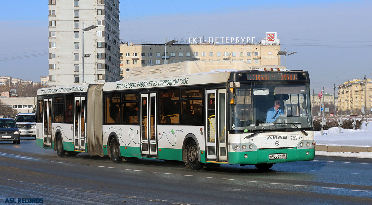 Санкт-Петербург, ЛиАЗ-6213.71 № 7525