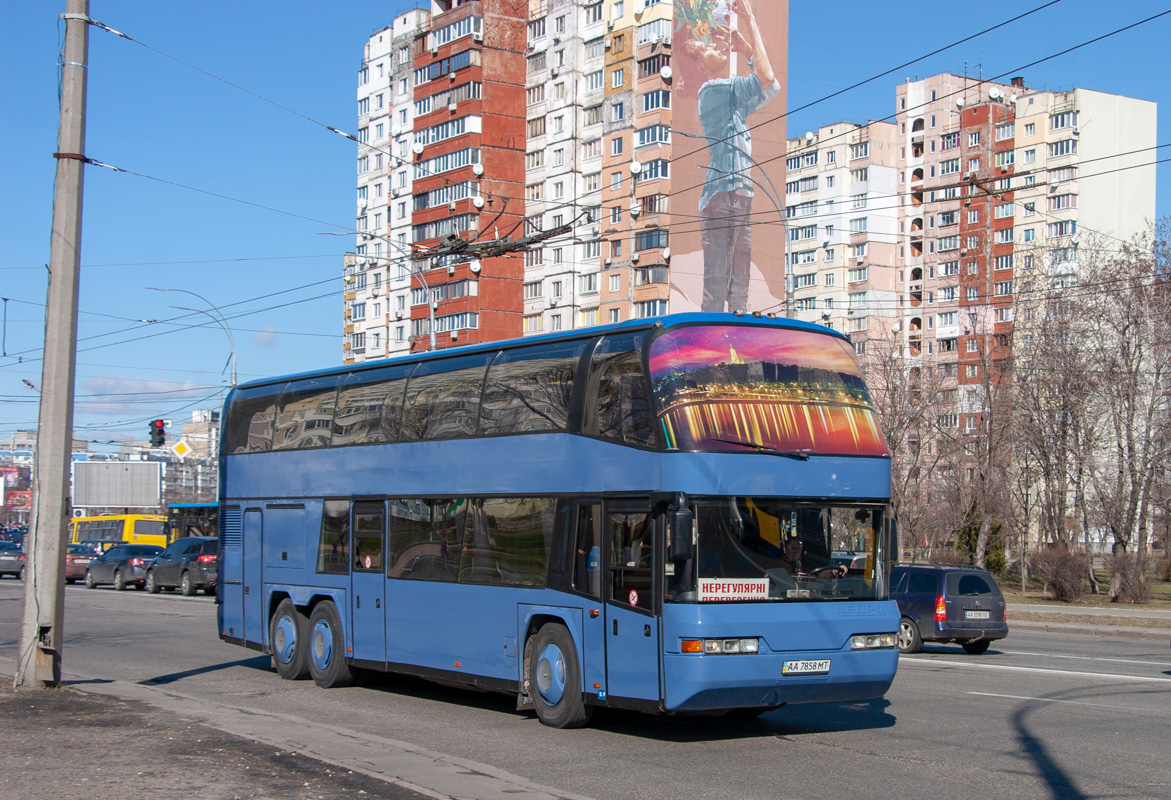 Киев, Neoplan N122/3 Skyliner № AA 7858 MT