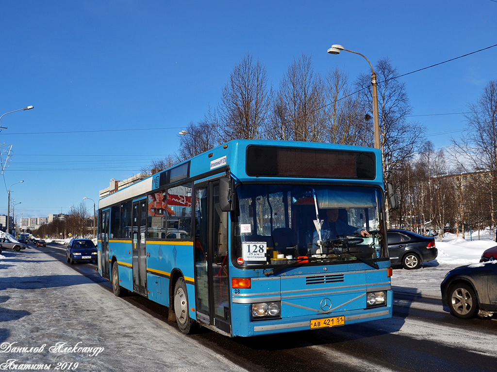 Мурманская область, Mercedes-Benz O405N № АВ 421 51