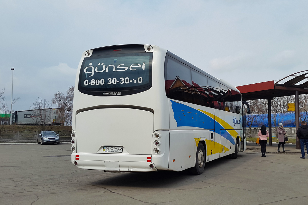 Kyiv, Neoplan P21 N2216SHD Tourliner SHD # AA 5729 KP