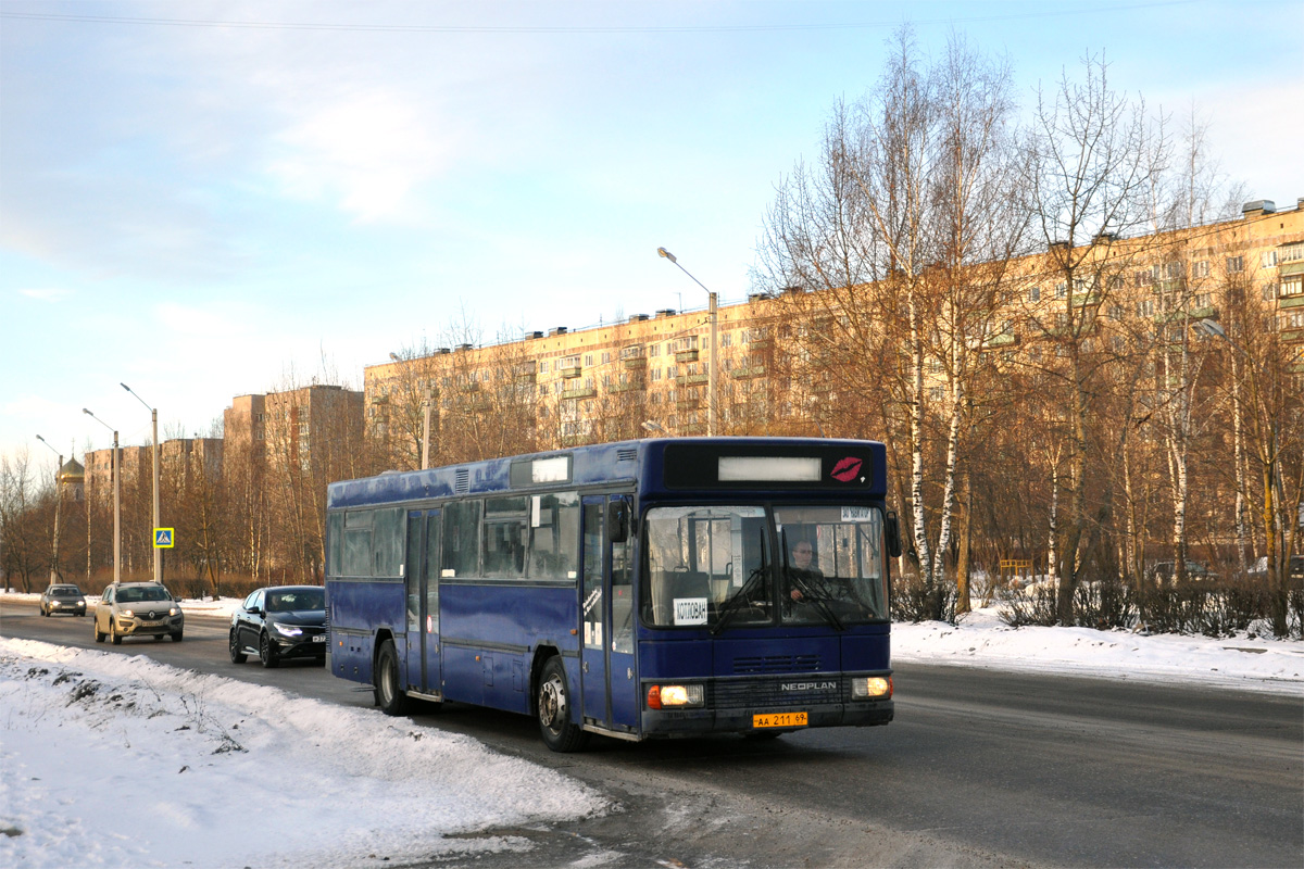 Тверская область, Neoplan N416SL II № АА 211 69