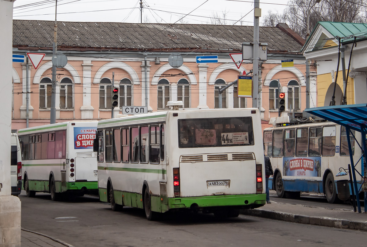 Ярославская область, ЛиАЗ-5256.36 № 883