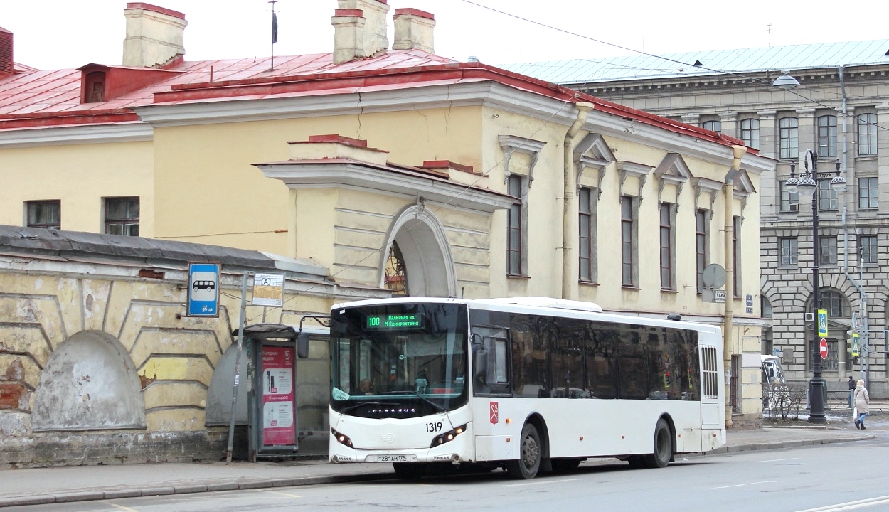 Petrohrad, Volgabus-5270.05 č. 1319