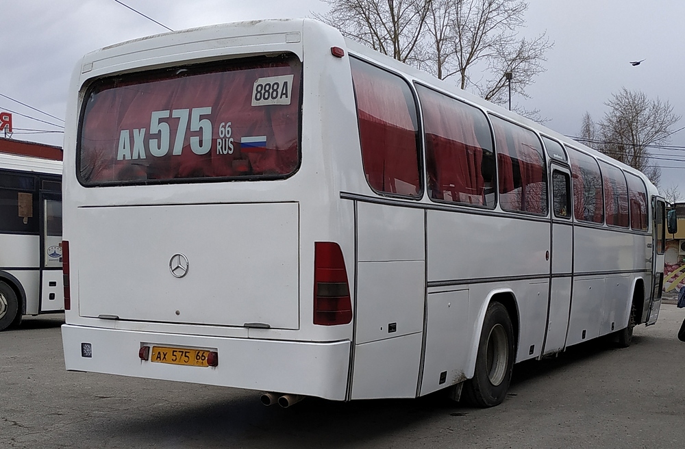 Свердловская область, Mercedes-Benz O303-15KHP-A № АХ 575 66