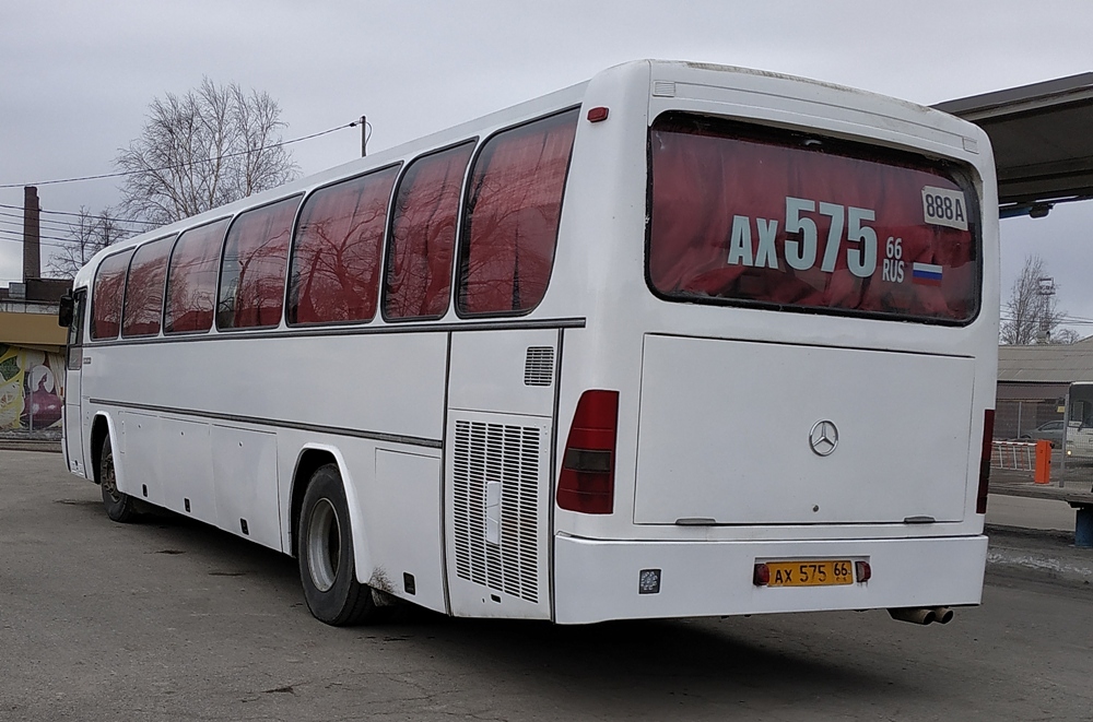 Свердловская область, Mercedes-Benz O303-15KHP-A № АХ 575 66