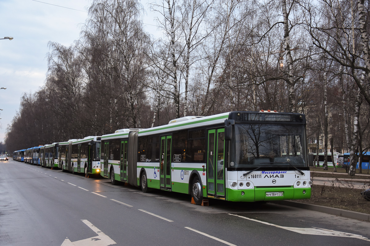 Moskva, LiAZ-6213.22 č. 160111